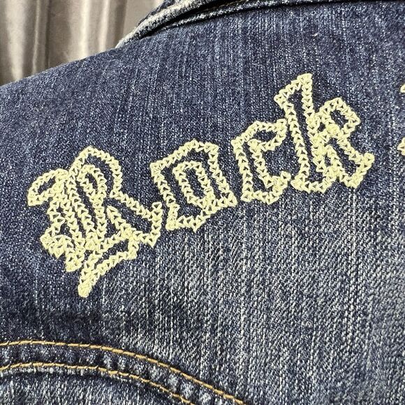 Fender Denim Jacket Women's M Rock & Roll Embroidered Blue Jean Cropped RARE - Picture 9 of 17